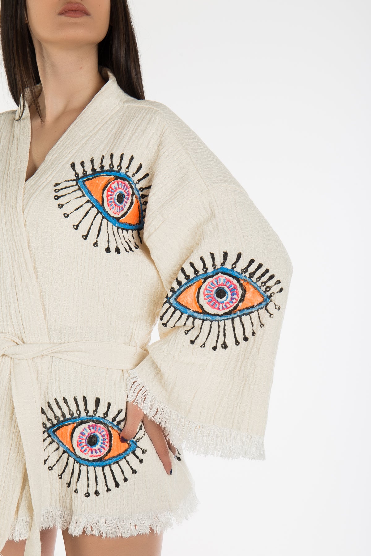 Sereia Off White Handmade Cotton Evil Eye Short Kimono
